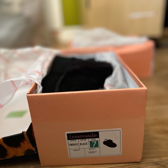 Sandals flip flop with furr - Picture 2 of 3